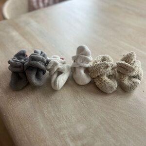 Zutano Baby Booties Trio - Gray, White, Tan